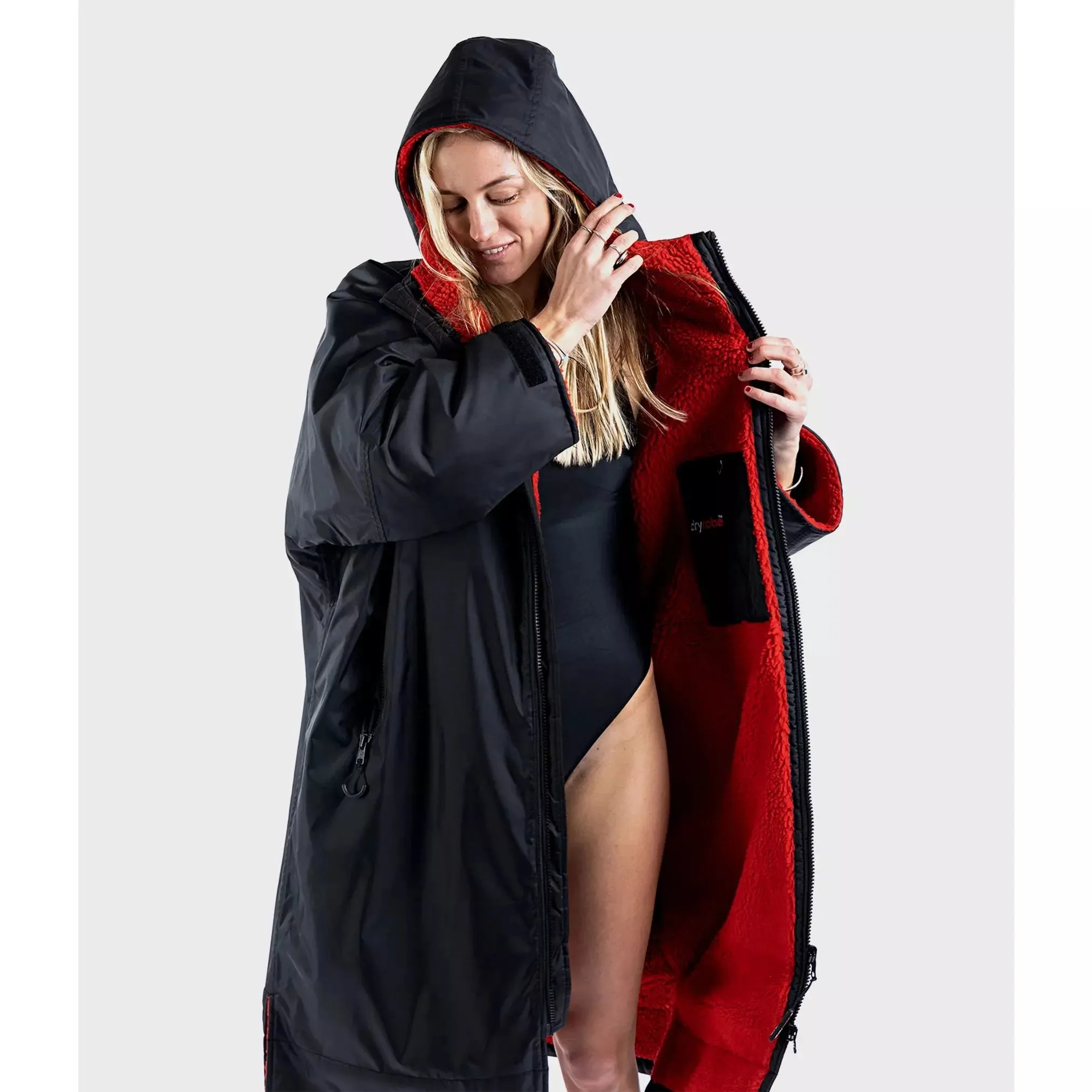 Dryrobe Advance Long Sleeve Black /Red