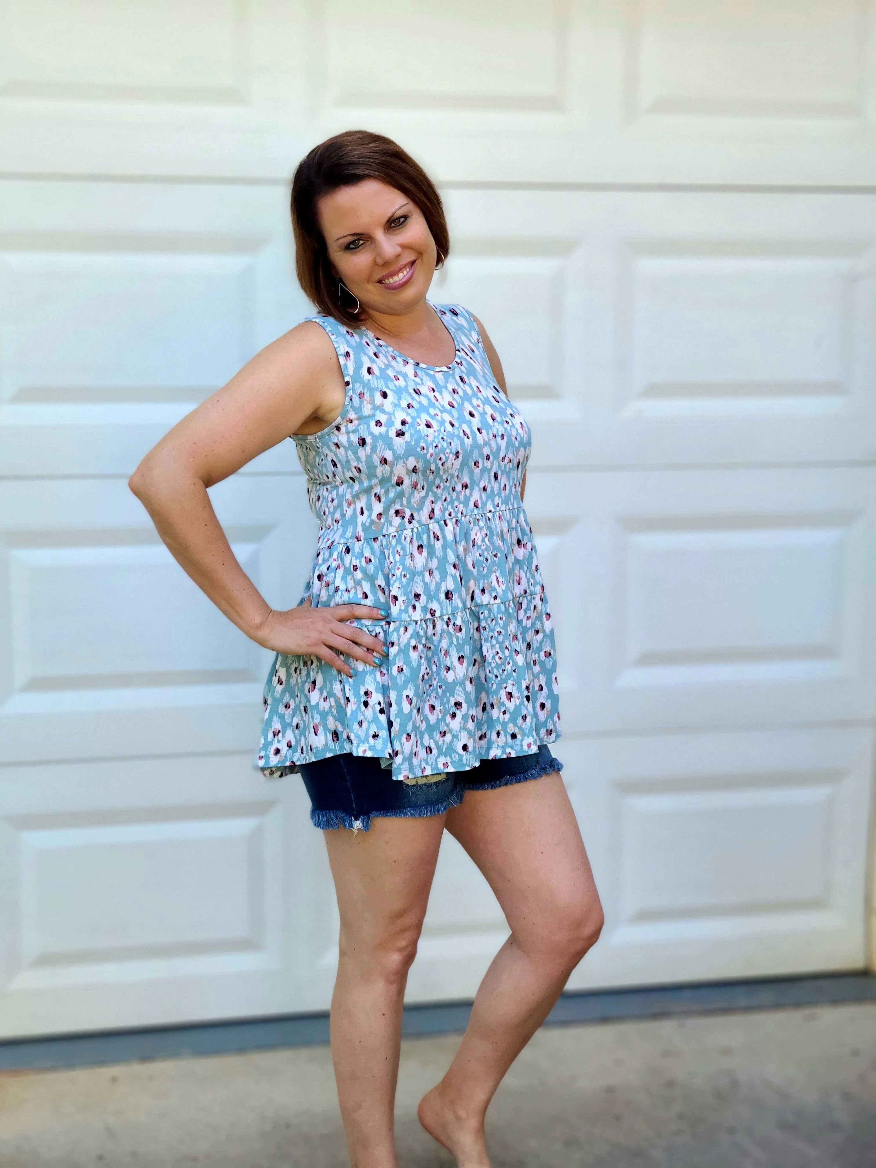 Floral Print Sleeveless Tiered Top in Mint