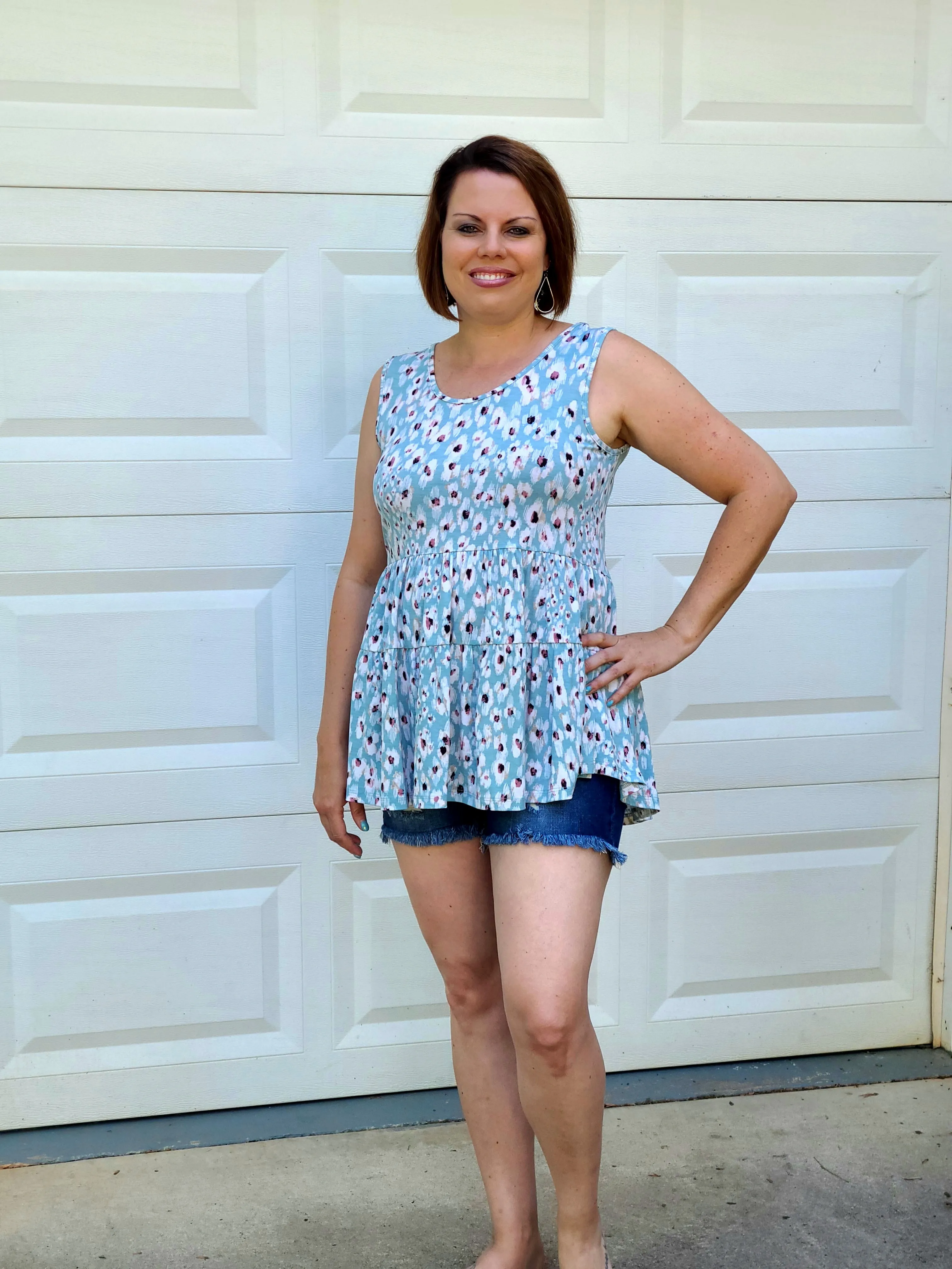 Floral Print Sleeveless Tiered Top in Mint