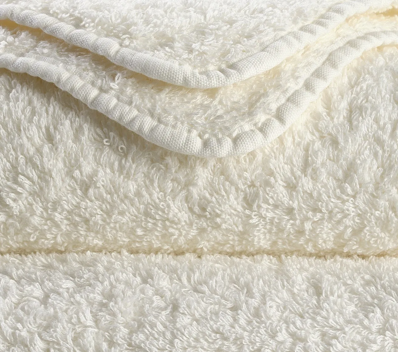 Super Pile | Small Robe