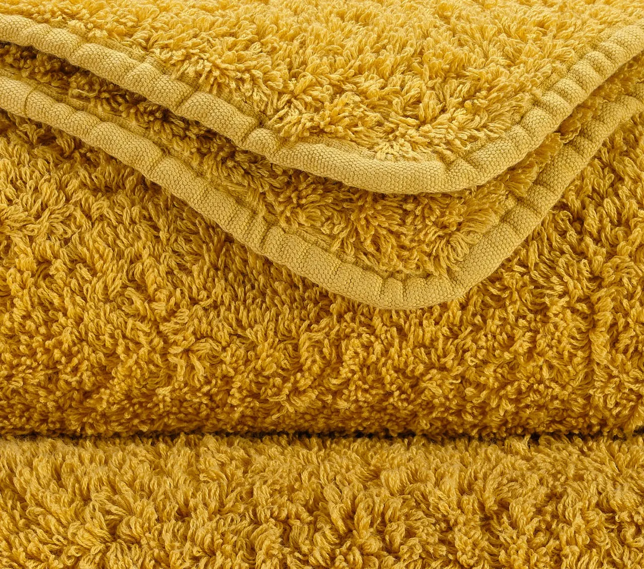 Super Pile | Small Robe