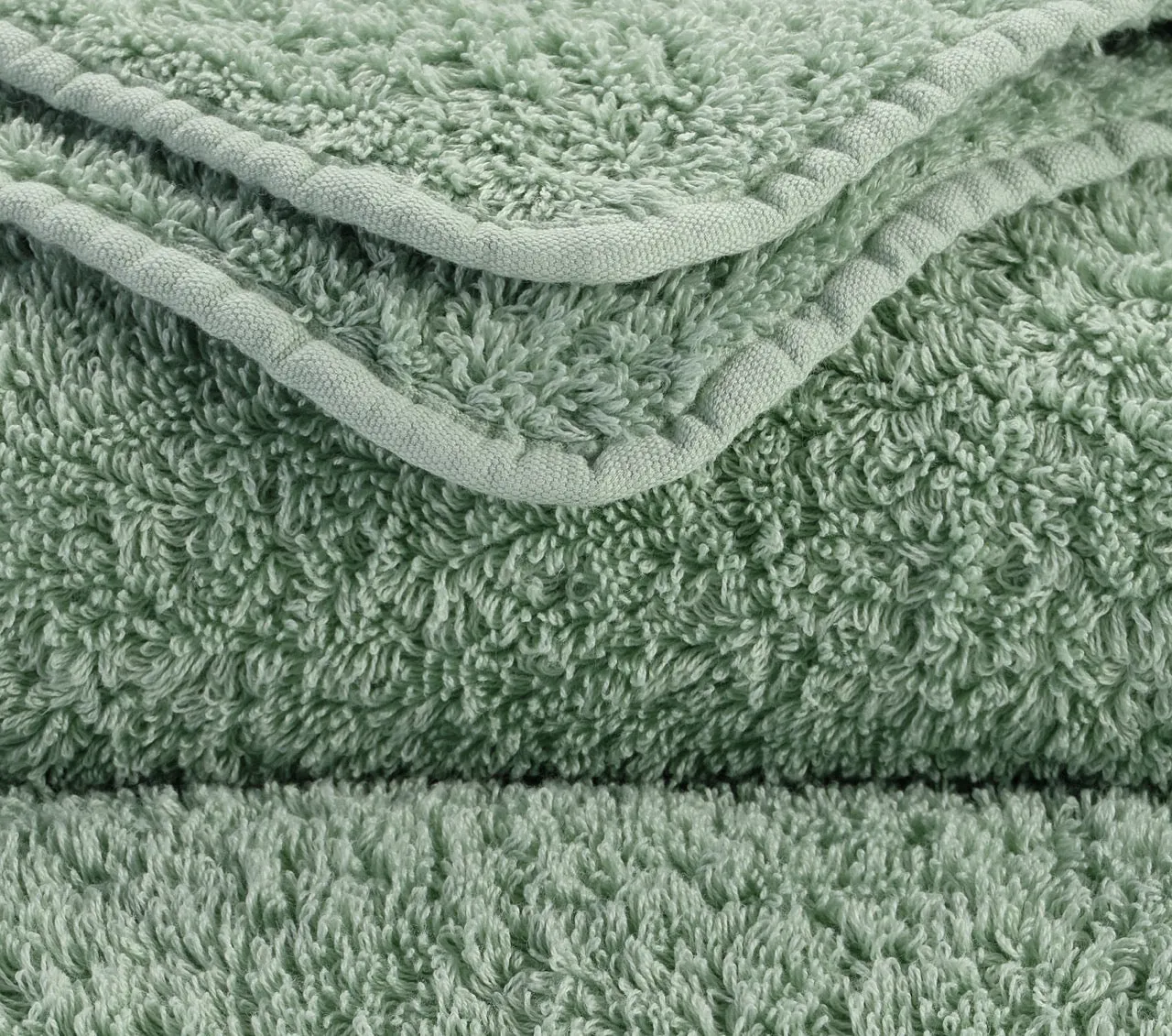 Super Pile | Small Robe
