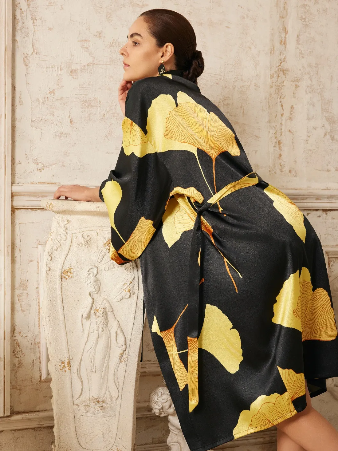 Yellow Ginkgo Leaf Print Black Kimono Robe